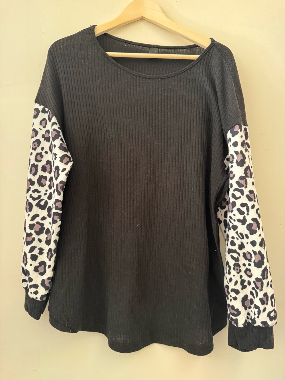 SHEIN Black Ribbed Knit Top